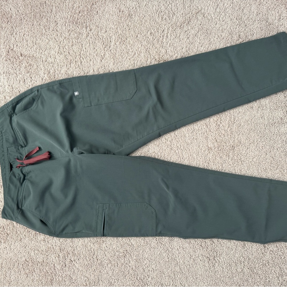 Figs high waisted yola scrub pants